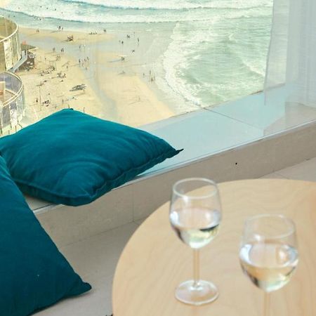 Sunny Sea View Studio Apartment Herzliya Luaran gambar