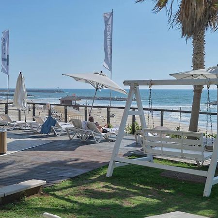 Sunny Sea View Studio Apartment Herzliya Luaran gambar
