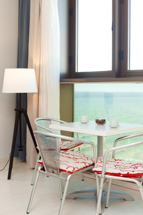 Sunny Sea View Studio Apartment Herzliya Luaran gambar