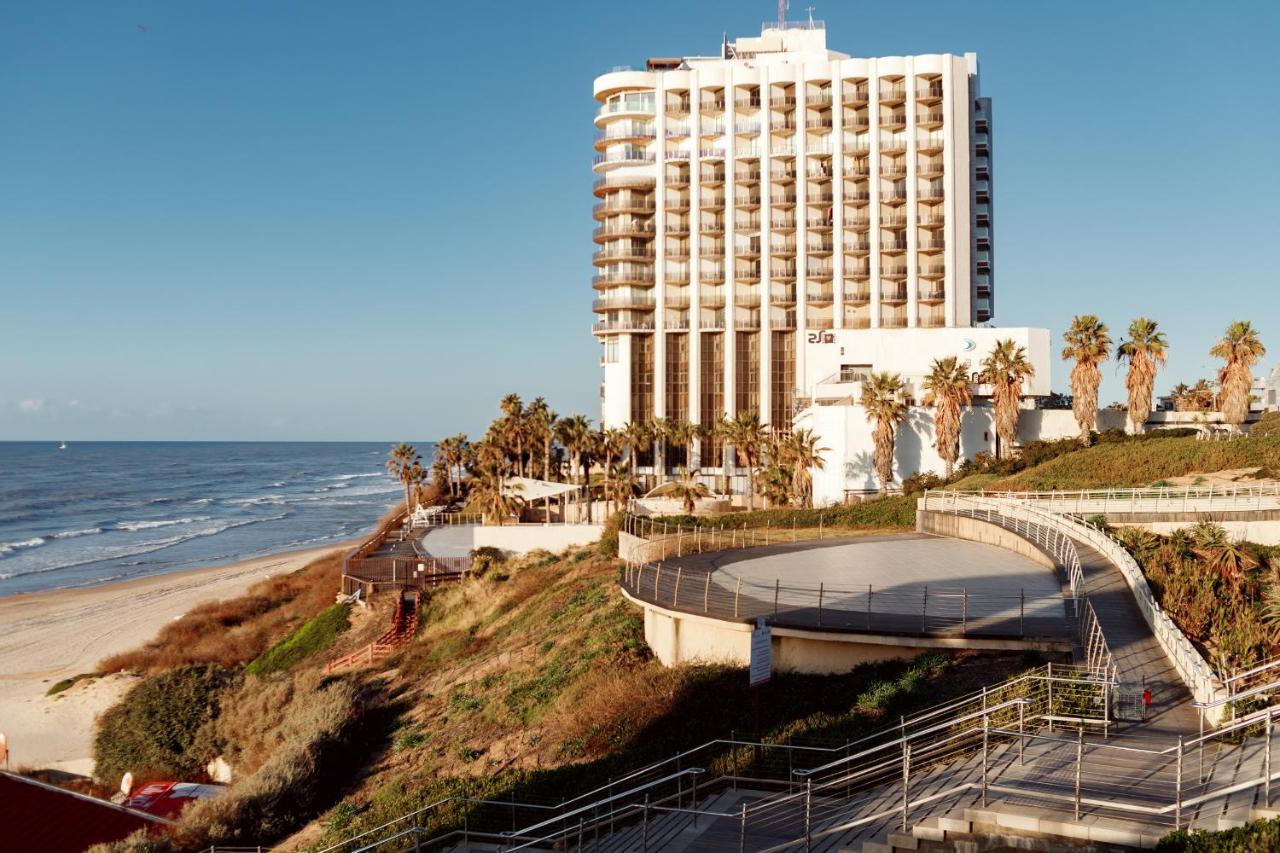 Sunny Sea View Studio Apartment Herzliya Luaran gambar